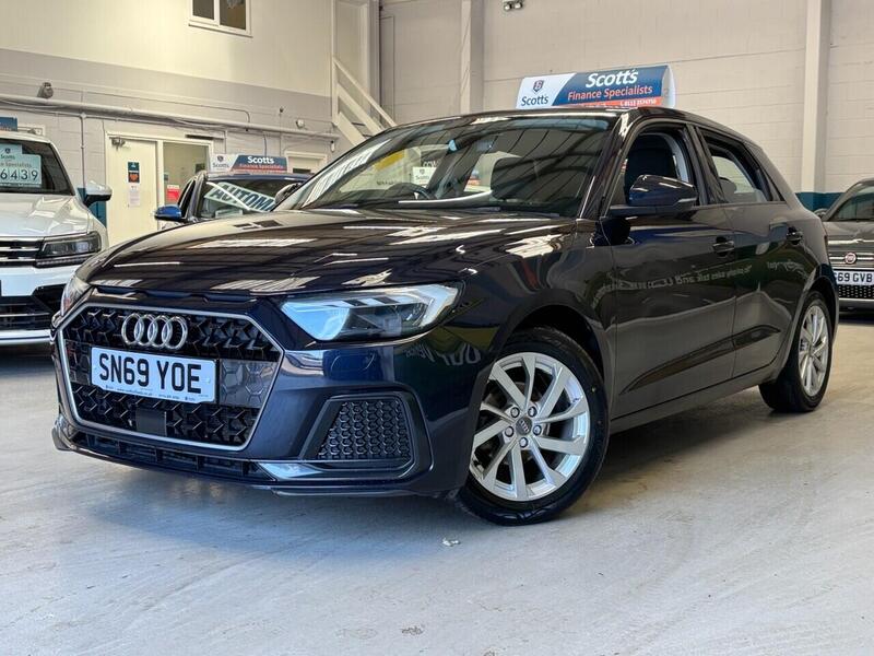 Audi A1 view 3