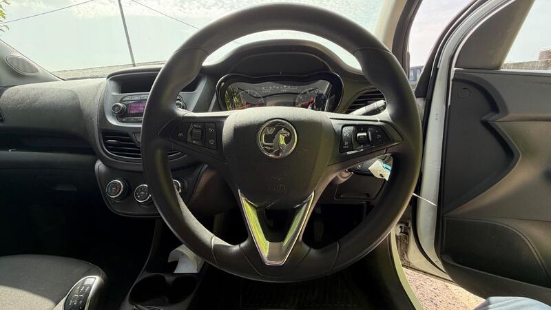 2017 Vauxhall Viva — photo 16