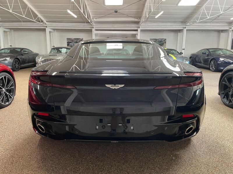 Aston Martin DB11 view 7