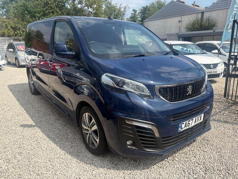 Peugeot Traveller main image