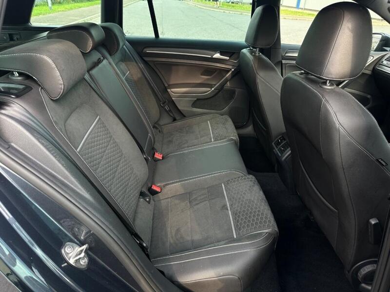 Volkswagen Golf view 13