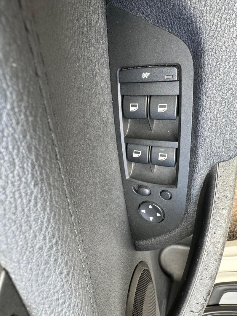 BMW X1 view 28