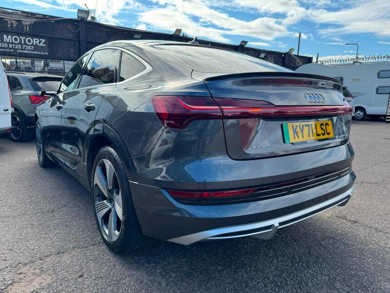 Audi E-Tron view 5