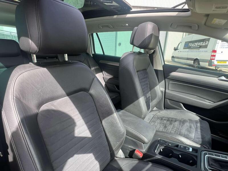 Volkswagen Passat view 7