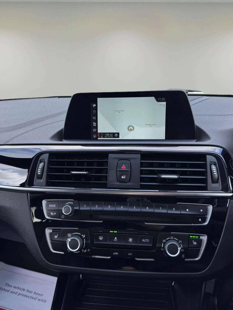 BMW 1 Series view 5