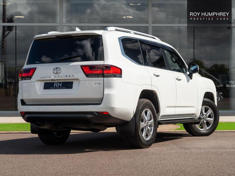 Toyota Land Cruiser view 2