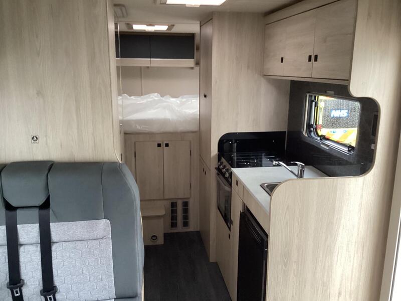 Auto-Trail Expedition C73 — image 22