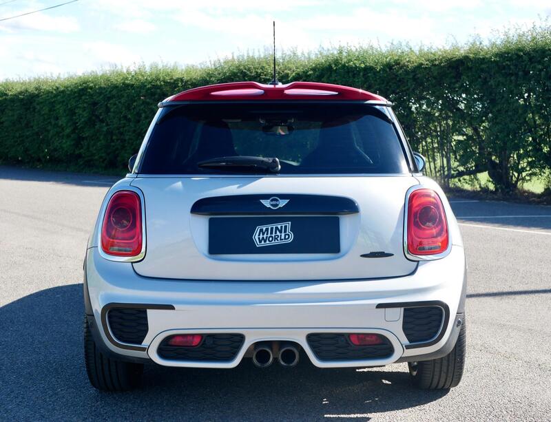 MINI Hatch view 6