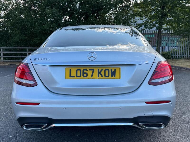 Mercedes-Benz E Class view 7