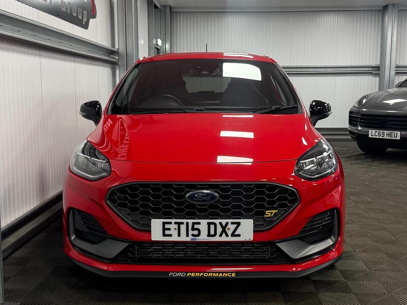 Ford Fiesta view 3