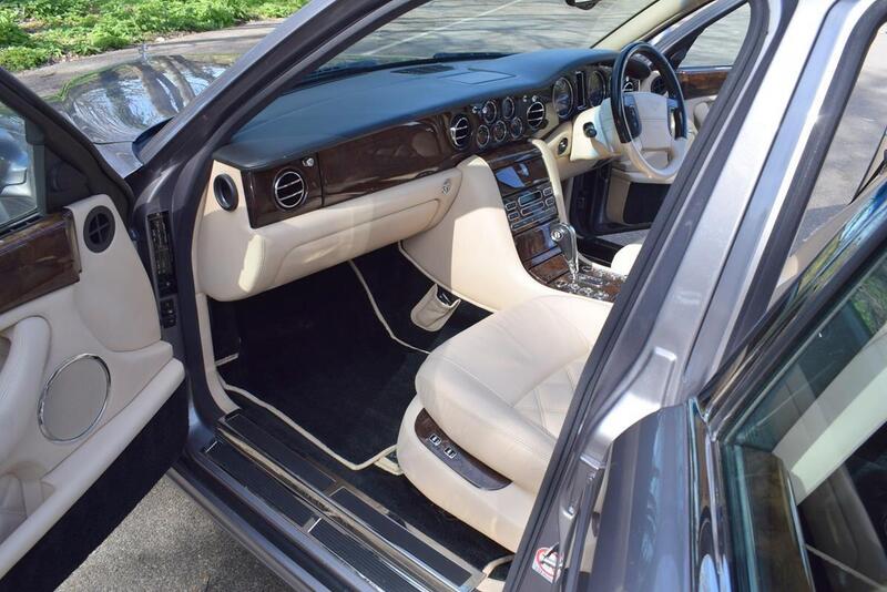 Bentley Arnage view 4