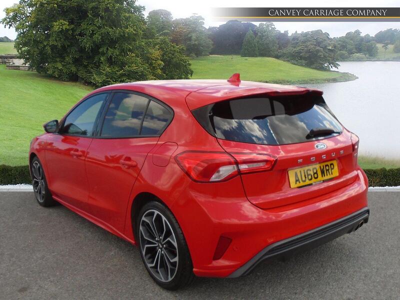 Ford Focus view 4