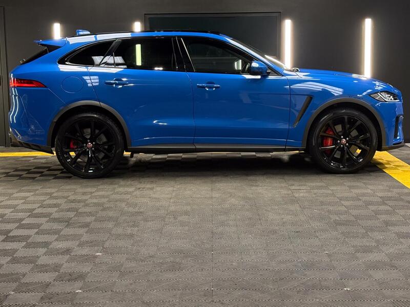 Jaguar F-Pace view 6