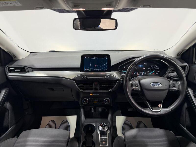 Ford Focus view 4