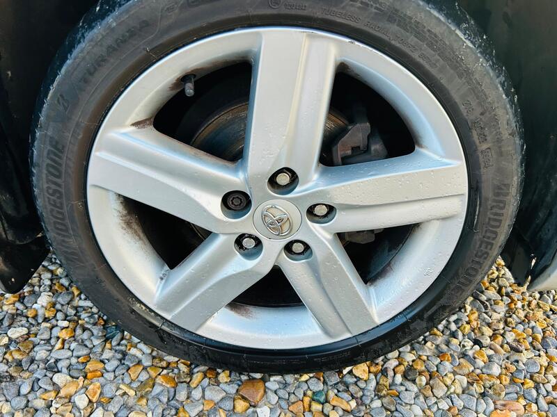 Toyota Auris view 4