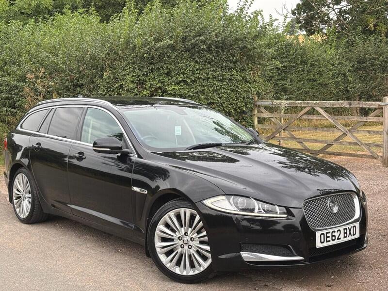 Jaguar XF view 13
