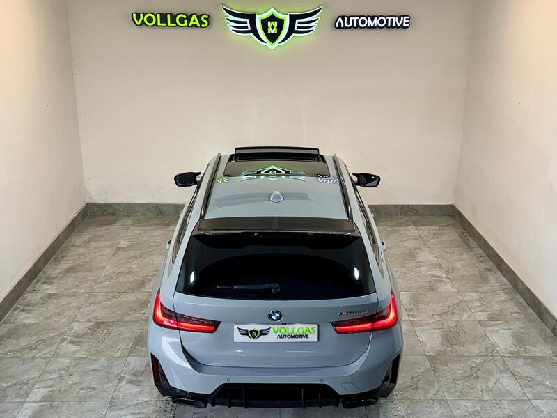 BMW 3 Series view 5