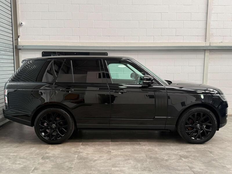 Land Rover Range Rover view 5