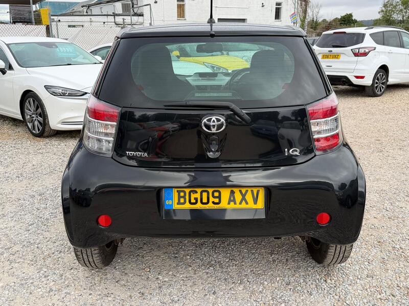 Toyota Iq view 7