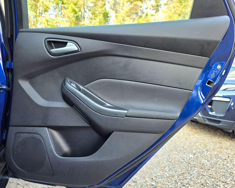 Ford Focus 1.6 Titanium Powershift Euro 6 5dr thumbnail 21