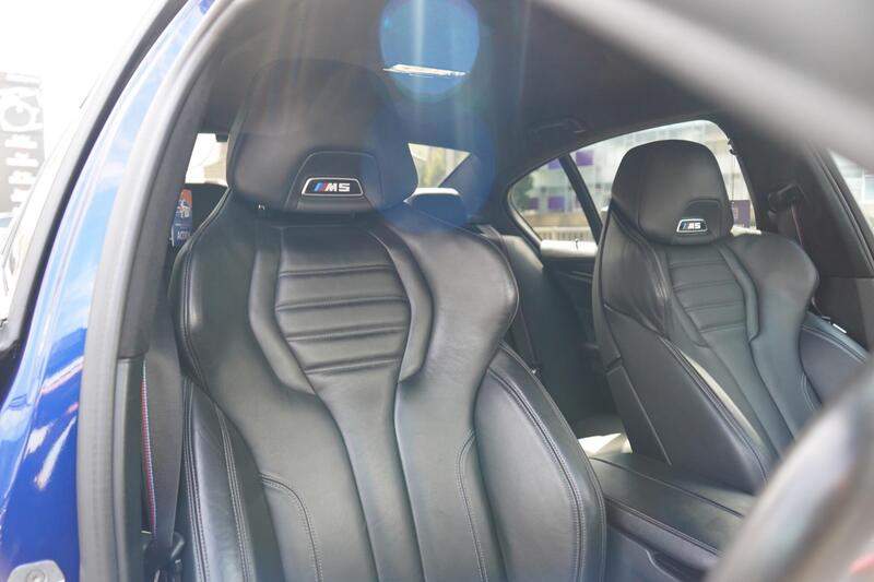 BMW M5 view 3