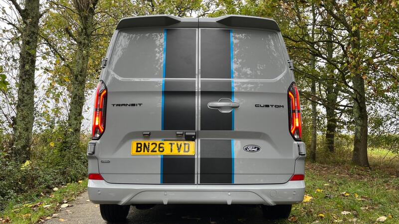 2026 Ford Transit Custom — photo 11