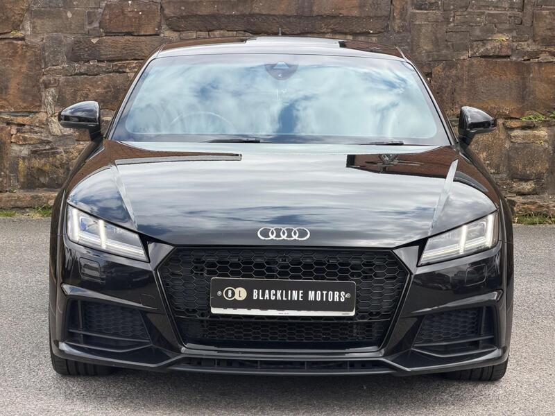 Audi Audi TT view 2