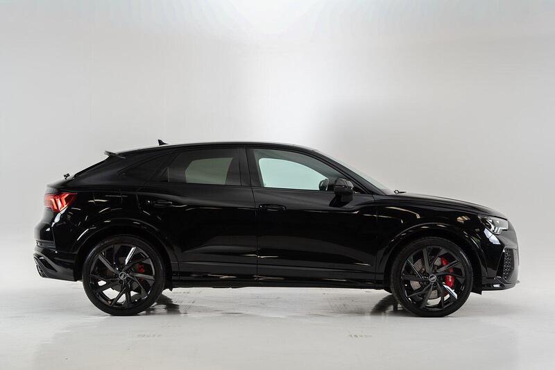 Audi Audi RS Q3 view 6