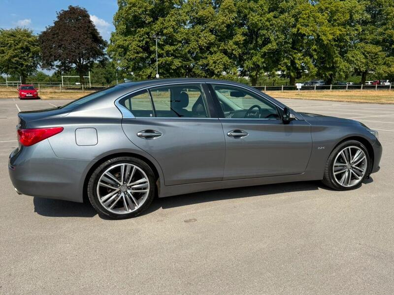 Infiniti Q50 view 4