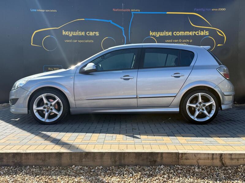 Vauxhall Astra view 2