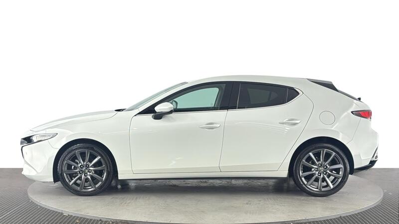 Mazda Mazda3 view 7