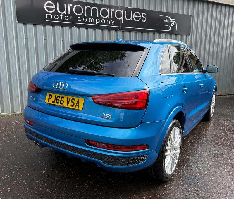 Audi Audi Q3 view 4