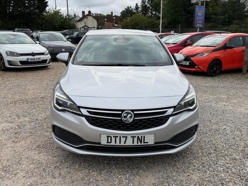Vauxhall Astra view 3