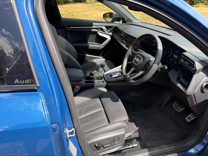 Audi A3 view 4