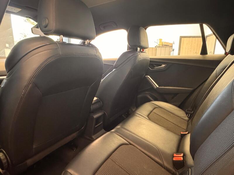 Audi Q2 view 31