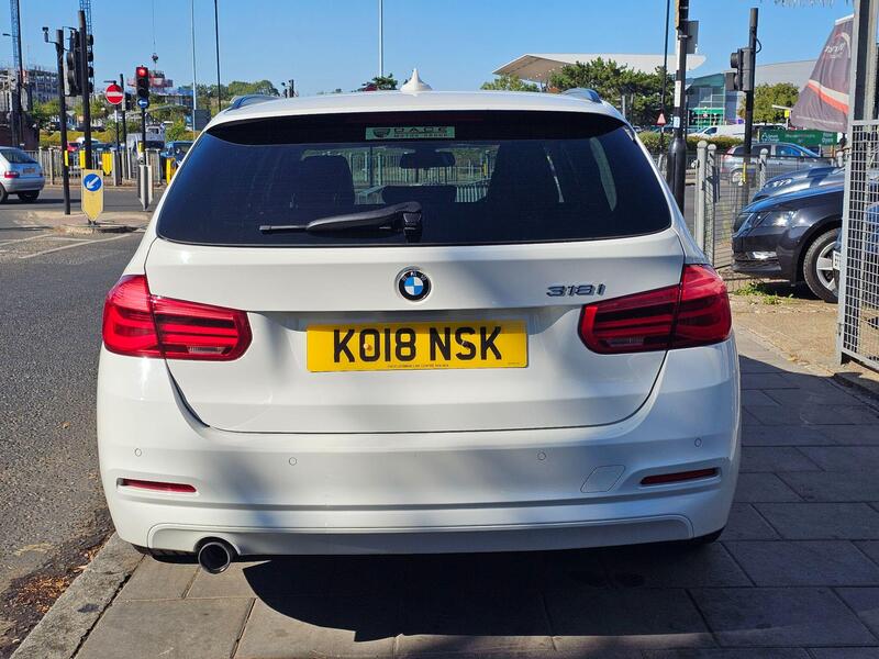 BMW 3 Series view 7