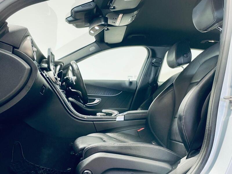 Mercedes-Benz C-Class view 5