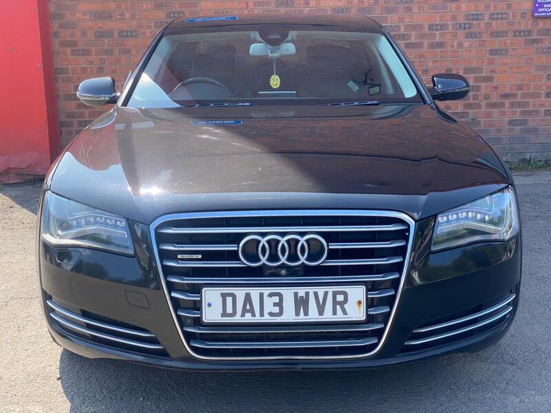 Audi A8 view 4
