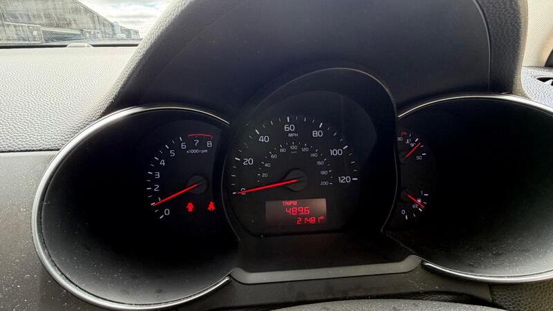 2015 Kia Picanto — photo 16