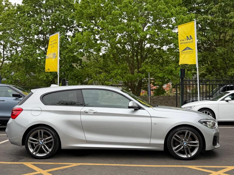 BMW 1 Series view 2