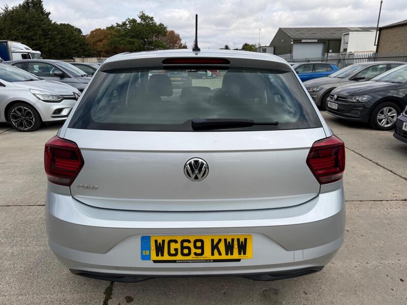 Volkswagen Polo view 7