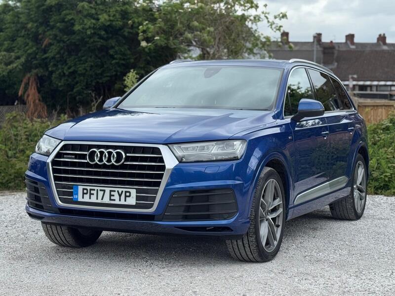 Audi Audi Q7 view 6