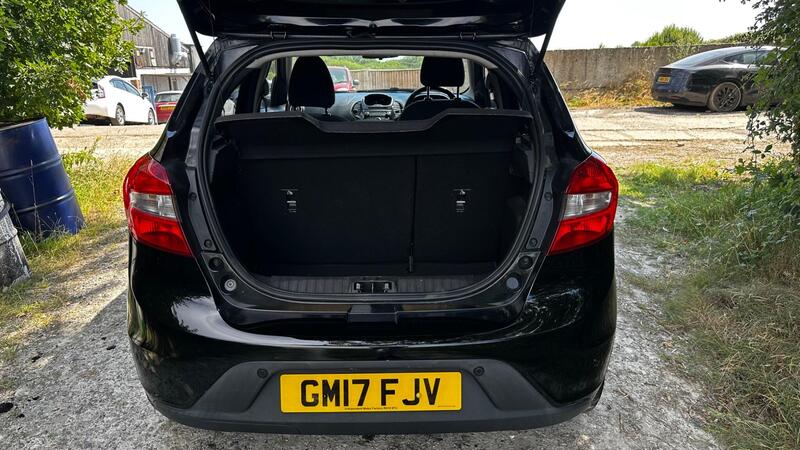 2017 Ford Ka+ — photo 32