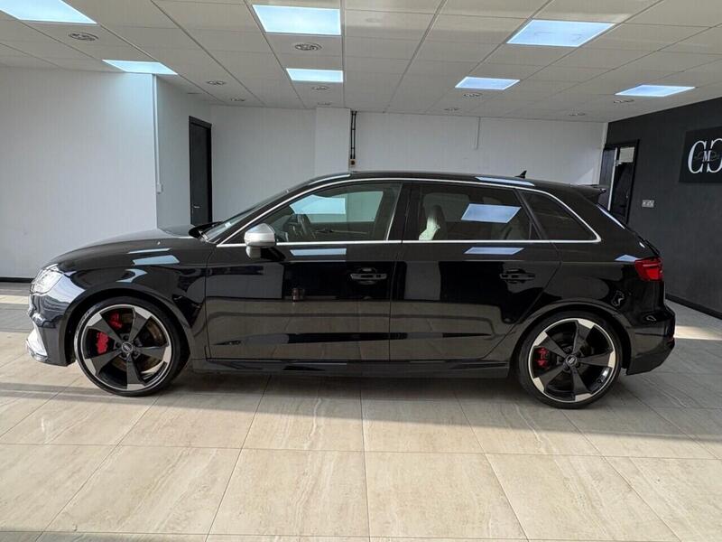 Audi RS3 view 6