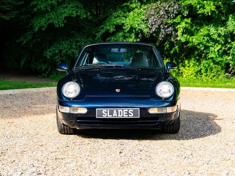Porsche 911 view 3