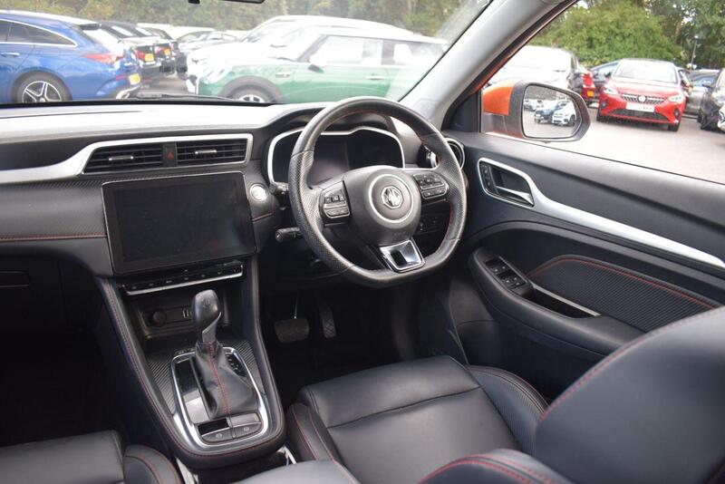 MG ZS view 3