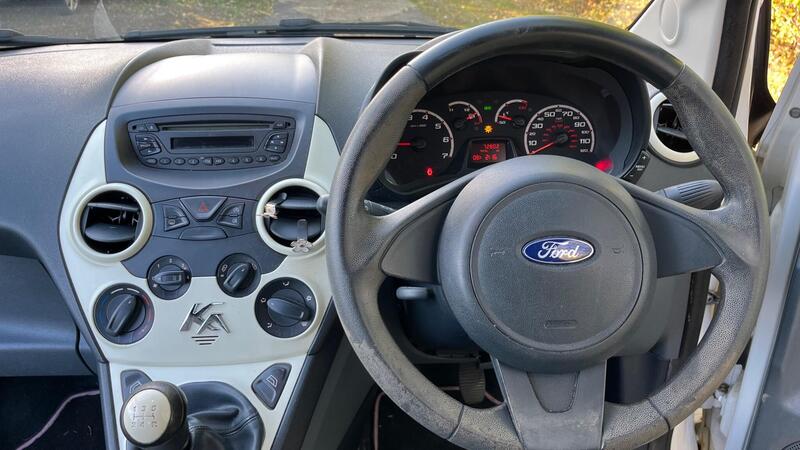 2013 Ford Ka — photo 25
