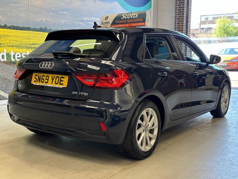Audi A1 view 5