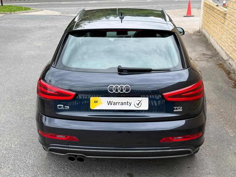 Audi Audi Q3 view 4