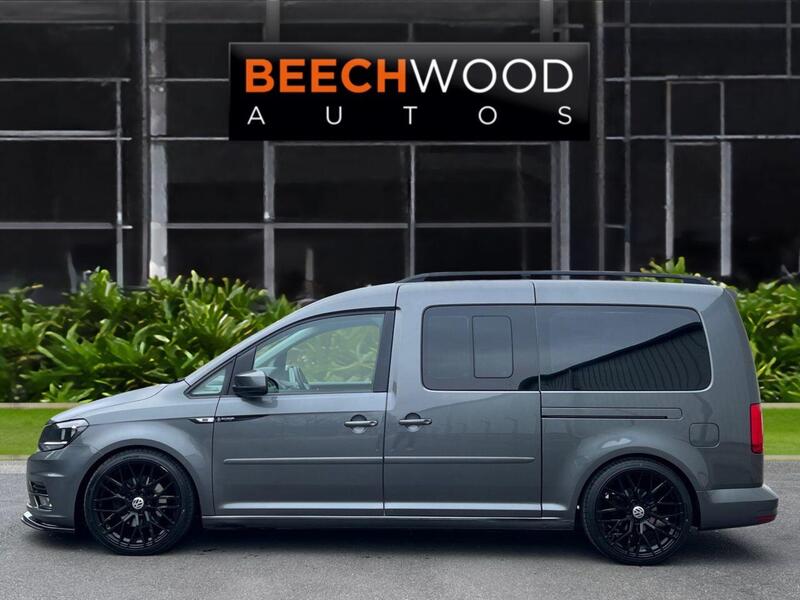Volkswagen Caddy Maxi Life view 4